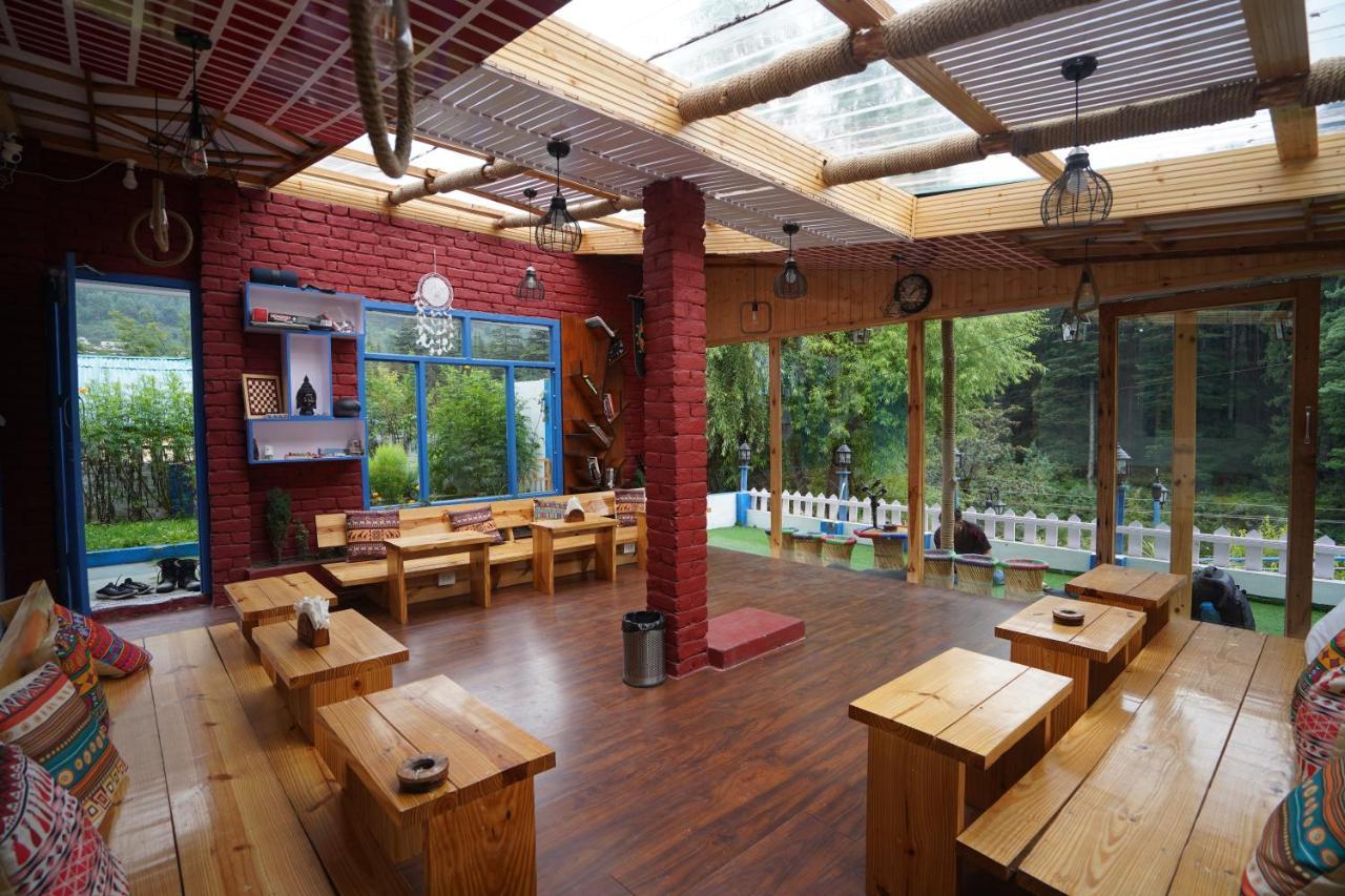 Ats -Manali Hostel Buitenkant foto