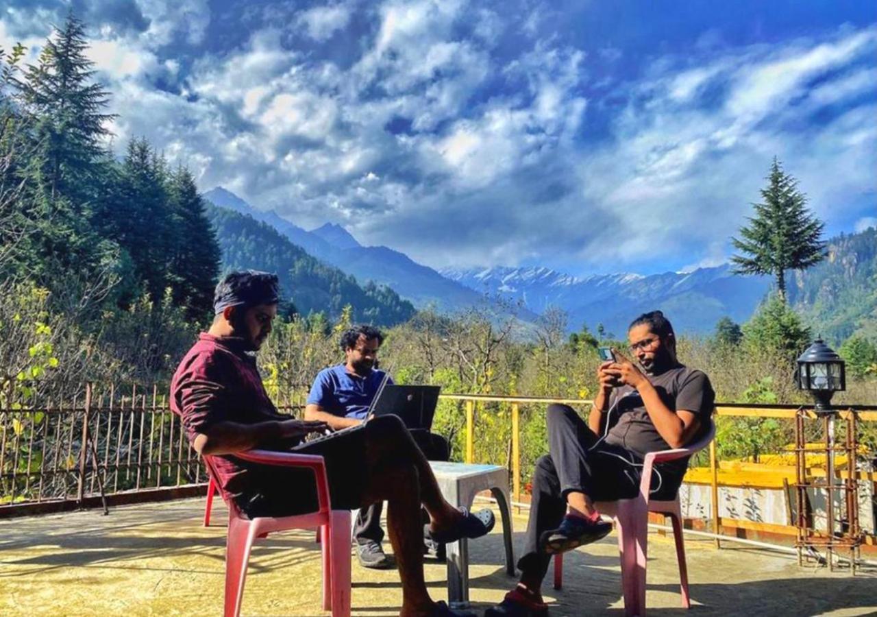 Ats -Manali Hostel Buitenkant foto