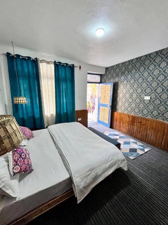 Ats -Manali Hostel Buitenkant foto